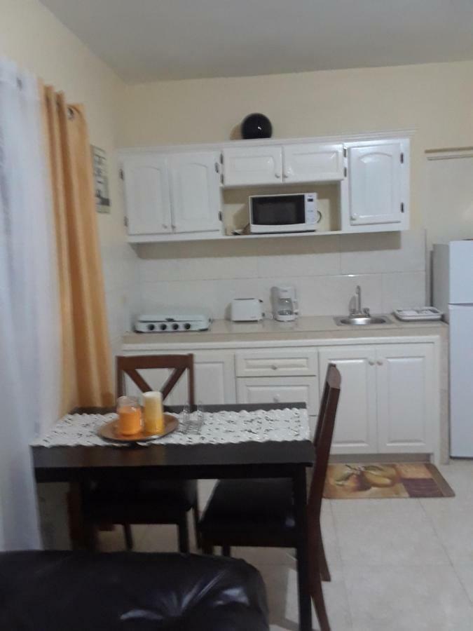 Barrianna Villa Teluk Montego Bagian luar foto